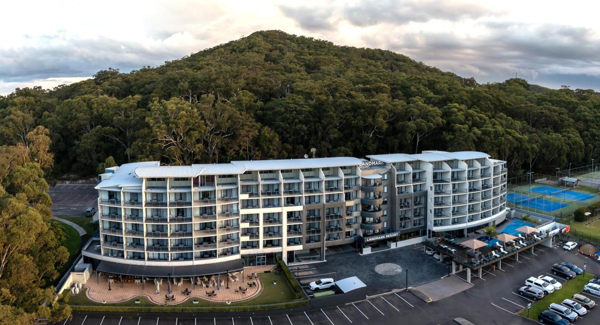 Landmark Resort Nelson Bay Exterior photo